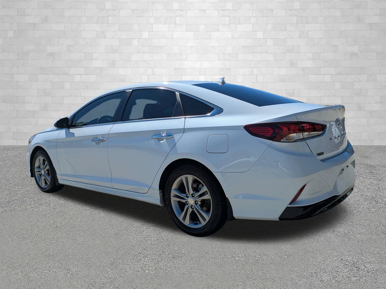 Used 2018 Hyundai Sonata SEL FWD image 4