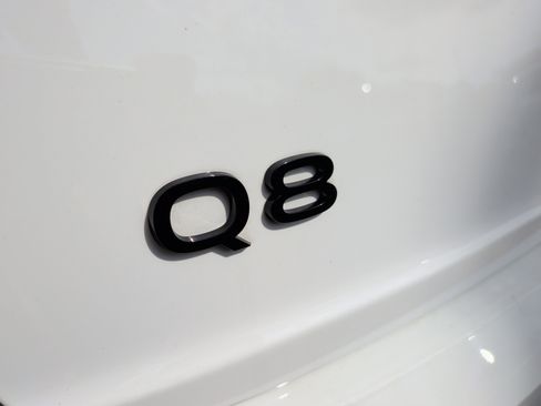 Certified 2024 Audi Q8 Premium w/ Black Optic Package AWD/4WD image 38