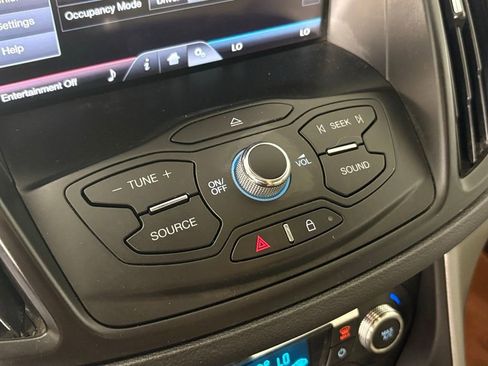 Used 2015 Ford Escape SE w/ Equipment Group 201A image 23