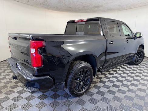 Certified 2025 Chevrolet Silverado 1500 High Country w/ Midnight Edition AWD/4WD image 11