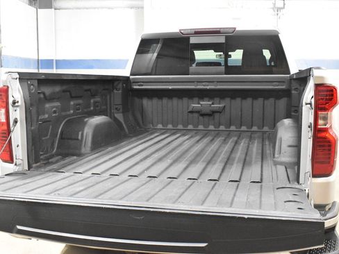 Used 2020 Chevrolet Silverado 1500 LT AWD/4WD image 26