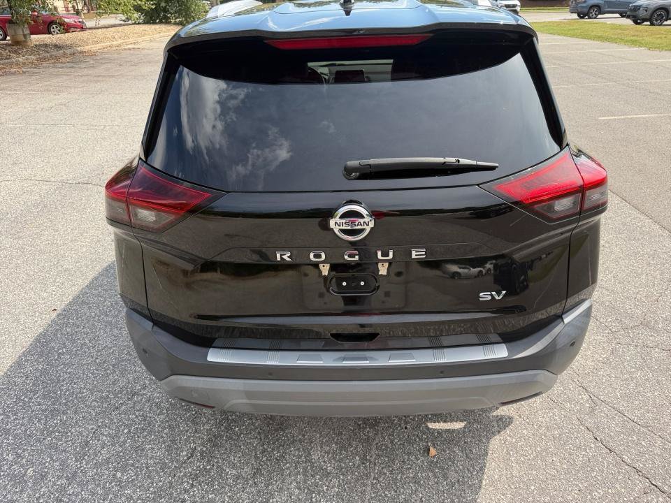 Used 2021 Nissan Rogue SV w/ Premium Package FWD image 14