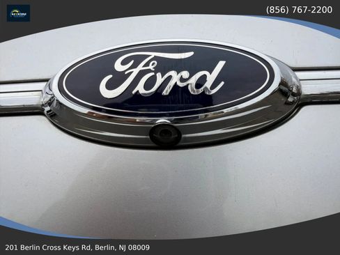 Used 2016 Ford Taurus SE FWD image 36