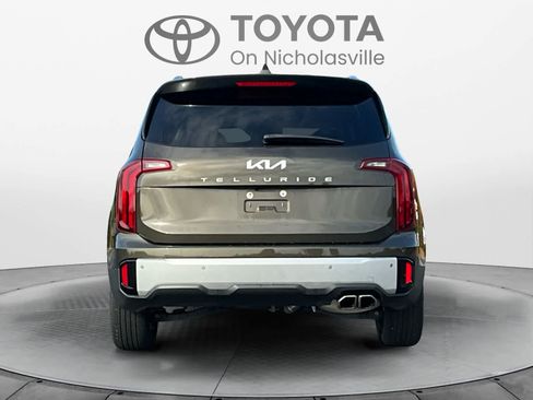 Used 2024 Kia Telluride S w/ S Sunroof Package FWD image 4