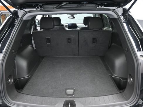 Used 2025 Chevrolet Blazer LT FWD image 15