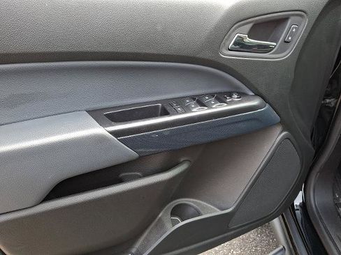 Used 2022 Chevrolet Colorado Z71 w/ Trail Boss Package image 13