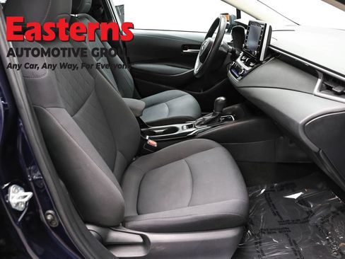 Used 2021 Toyota Corolla LE FWD image 23