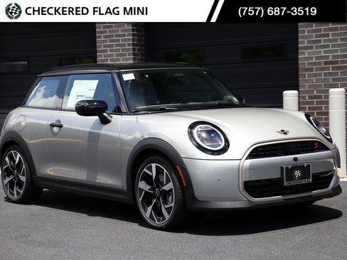Used 2025 MINI Cooper S image 1