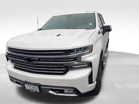Used 2022 Chevrolet Silverado 1500 High Country w/ Technology Package AWD/4WD image 2