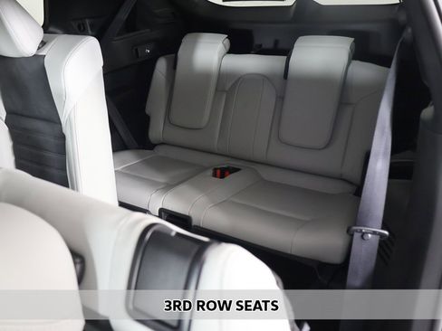 New 2026 Mitsubishi Outlander SE image 10