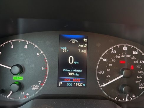 Used 2024 Toyota Corolla LE image 14