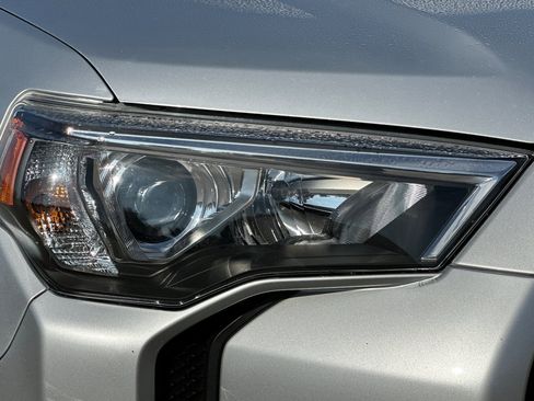 Used 2022 Toyota 4Runner TRD Off-Road Premium image 45