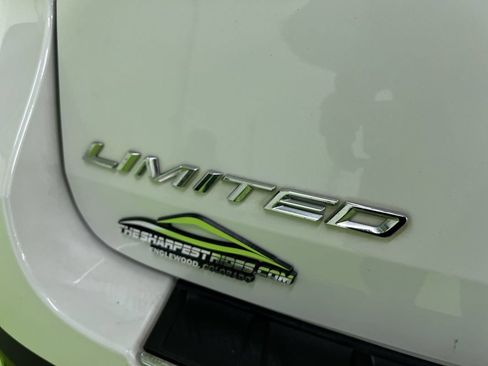 Used 2021 Ford Explorer Limited w/ Hybrid Equipment Group 310A AWD/4WD image 12