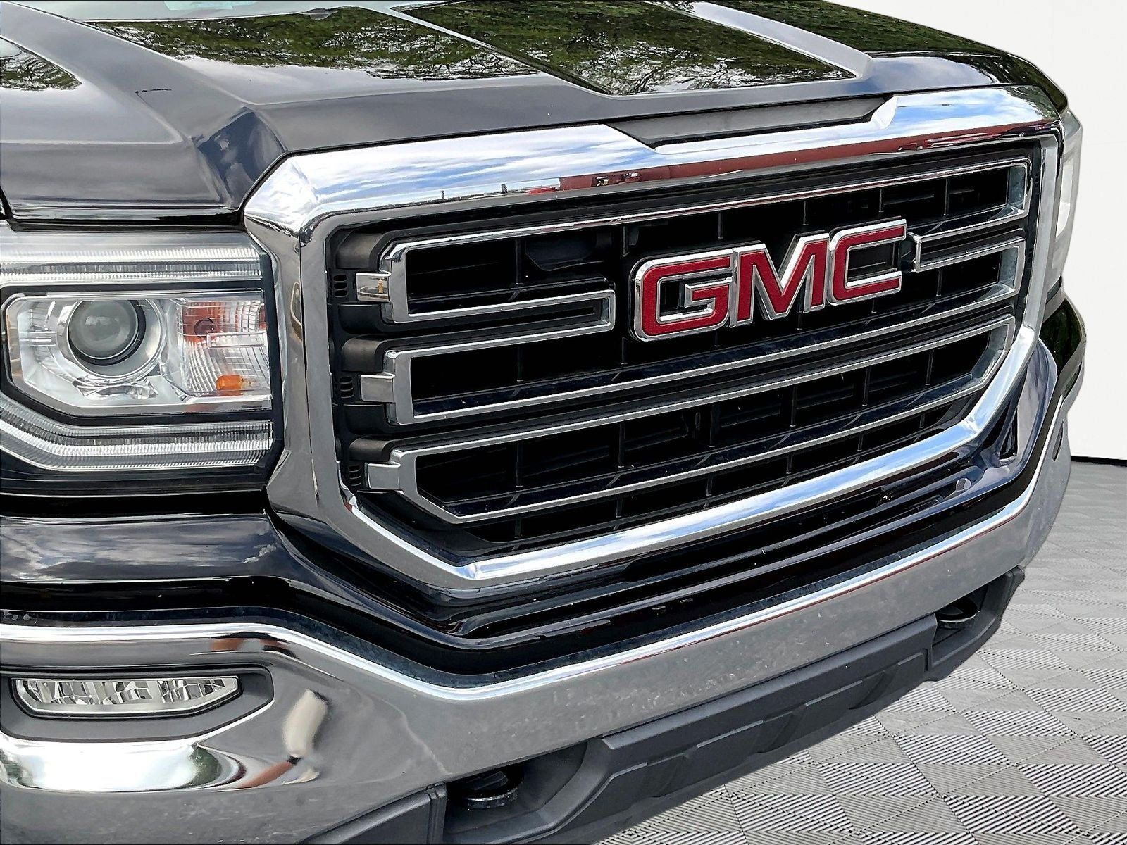 Used 2018 GMC Sierra 1500 SLE w/ SLE Value Package AWD/4WD image 31