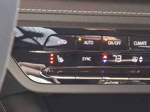 Used 2023 Buick Envision Preferred image 23