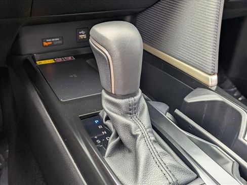 Certified 2025 Toyota Camry SE image 11