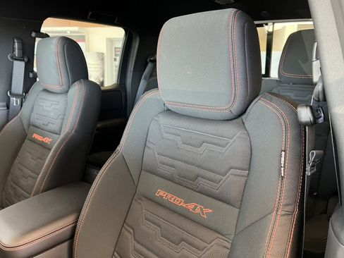 Used 2025 Nissan Frontier PRO-4X image 13