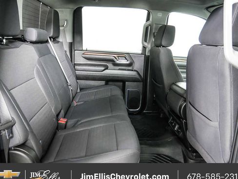 Used 2024 Chevrolet Silverado 2500 LT AWD/4WD image 18