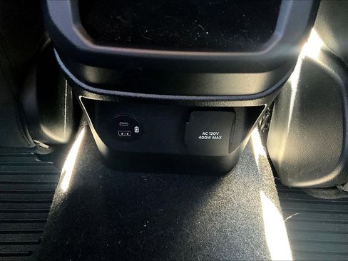 Used 2025 Ford Ranger XLT w/ Equipment Group 301A High image 34