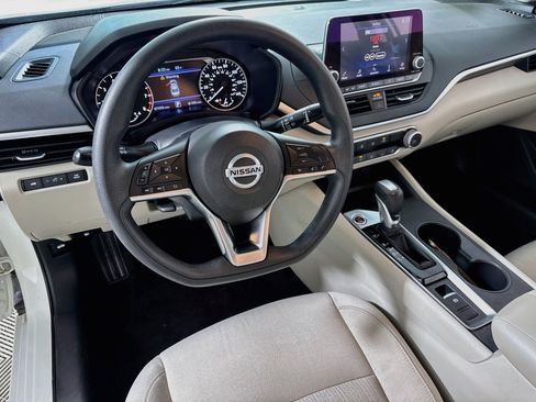 Used 2020 Nissan Altima 2.5 S AWD/4WD image 22