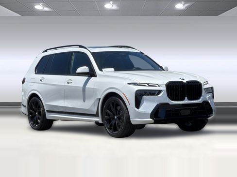 New 2027 BMW X7 xDrive40i w/ Executive Package AWD/4WD image 7