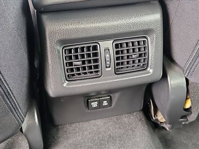 Used 2025 Toyota Camry LE FWD image 23