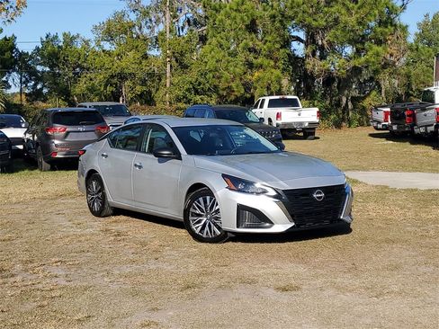 Used 2024 Nissan Altima 2.5 SV image 36