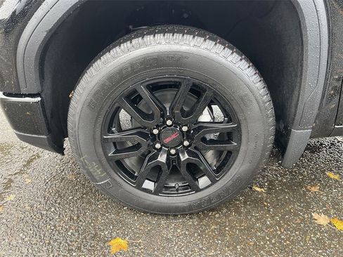 New 2026 GMC Sierra 1500 Elevation image 32