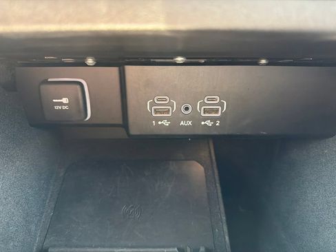 Used 2024 Jeep Wagoneer Series II w/ Flexible Seating Group RWD image 45