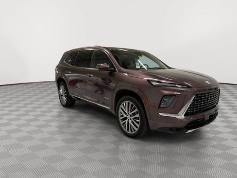 Certified 2026 Buick Enclave Avenir w/ Super Cruise Package AWD/4WD image 12