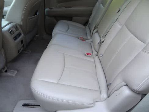 Used 2014 Nissan Pathfinder Platinum w/ Platinum Premium Package FWD image 9