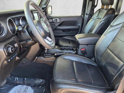 Used 2023 Jeep Wrangler Unlimited Sahara AWD/4WD image 11