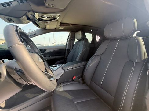 Used 2025 Cadillac Optiq Luxury 2 w/ LPO, Floor Liner Package AWD/4WD image 26