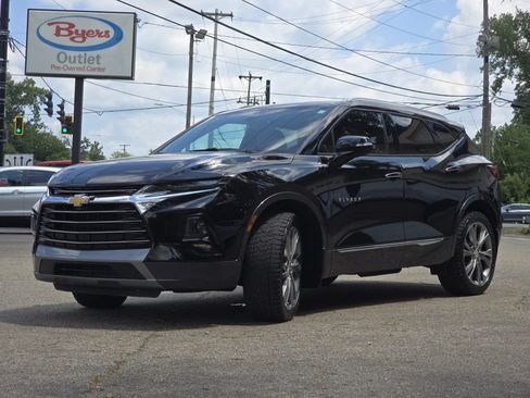 Used 2022 Chevrolet Blazer Premier w/ Enhanced Convenience Package AWD/4WD image 3