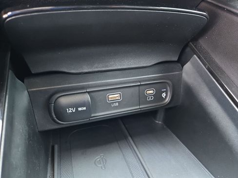 Used 2025 Kia Telluride AWD image 30