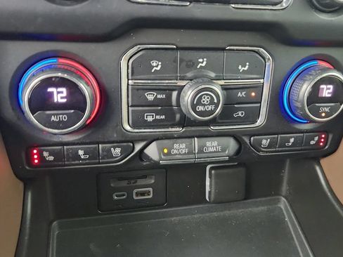 Used 2021 Chevrolet Tahoe High Country RWD image 20