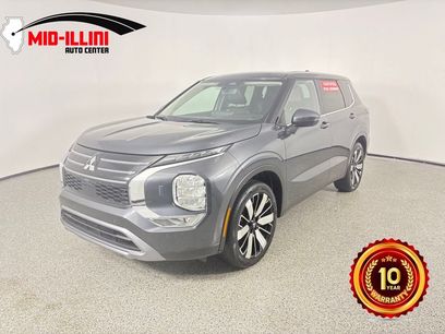Used 2025 Mitsubishi Outlander SE