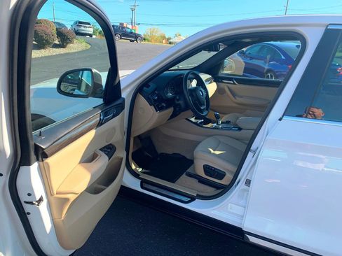 Used 2017 BMW X3 xDrive28i AWD/4WD image 4