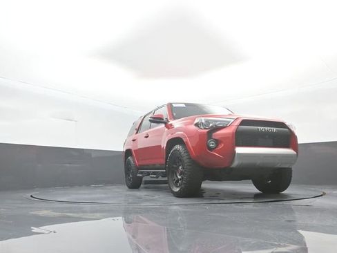 Used 2024 Toyota 4Runner TRD Off-Road Premium w/ Off Road Premium Plus Package AWD/4WD image 33