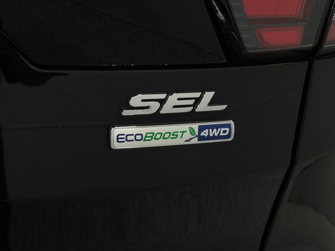 Used 2018 Ford Escape SEL AWD/4WD image 39