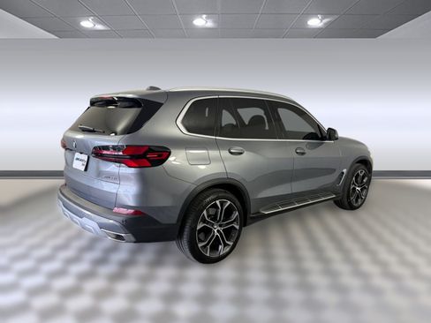 Used 2024 BMW X5 sDrive40i w/ Premium Package RWD image 9