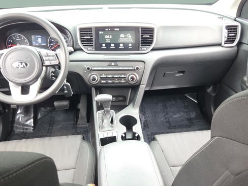 Used 2022 Kia Sportage LX image 23