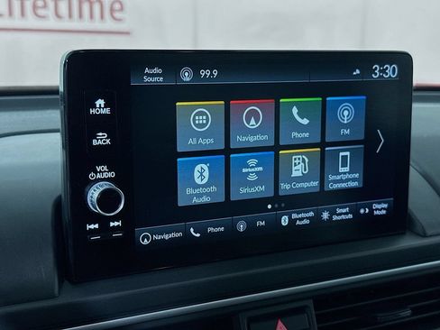 Used 2024 Honda Pilot Touring image 7