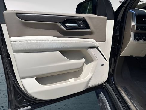 New 2026 GMC Yukon XL Denali w/ Denali Reserve Package AWD/4WD image 18