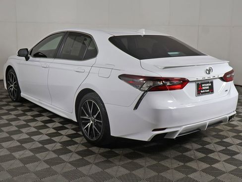 Used 2023 Toyota Camry SE FWD image 6