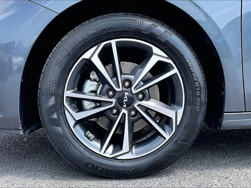 Used 2024 Kia Forte LXS FWD image 33
