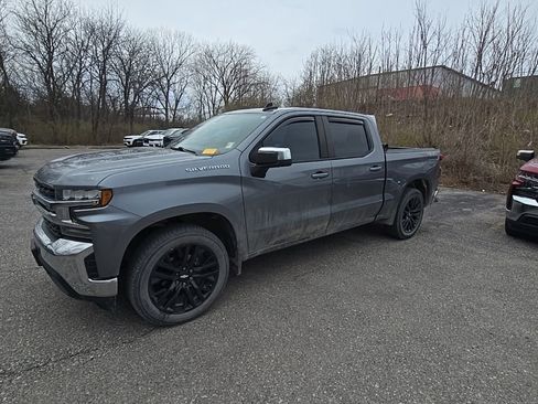 Used 2019 Chevrolet Silverado 1500 LT w/ All-Star Edition image 2