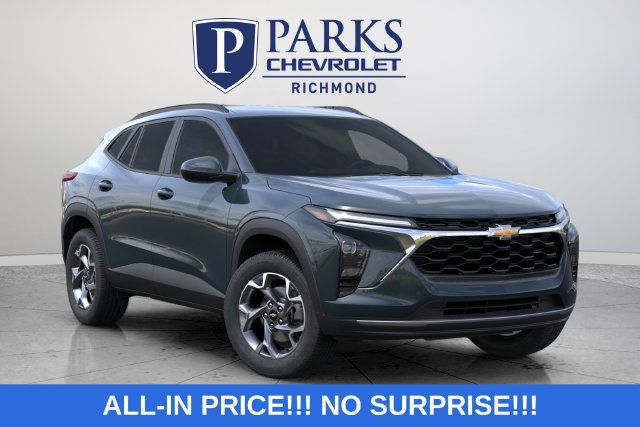 New 2026 Chevrolet Trax LT w/ LT Convenience Package FWD image 2