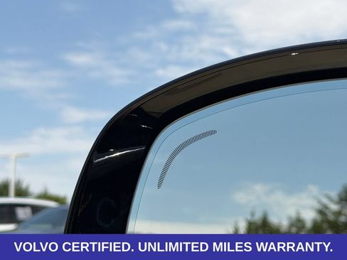 Certified 2026 Volvo XC90 B6 Plus AWD/4WD image 13