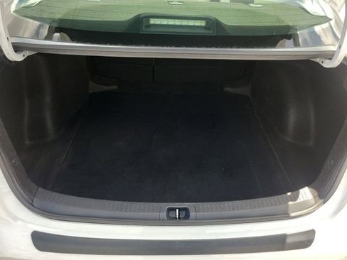 Used 2023 Toyota Corolla LE w/ LE Convenience Package image 6